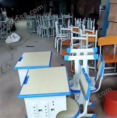 南宁学生课桌椅厂家，培训机构学习桌椅定制