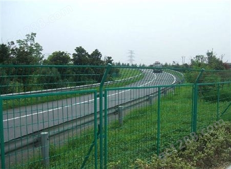 广东道路护栏经销商组装道路护栏流程
